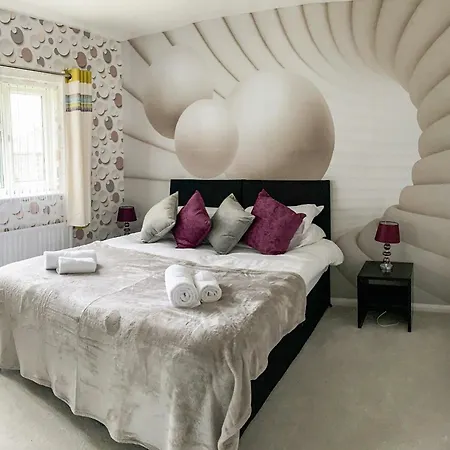 Holiday home Briar *